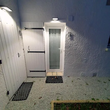 Calme Jardin & Parking Prox Royan 2 Apartment *
