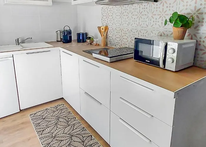 Calme Jardin & Parking Prox Royan 2 *